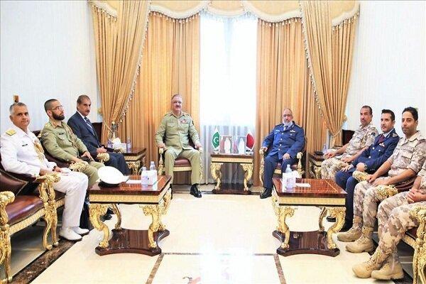 دیدار رؤسای ستادکل نیروهای مسلح قطر و پاکستان