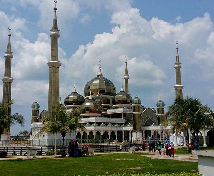 مسجد کریستالی در مالزی