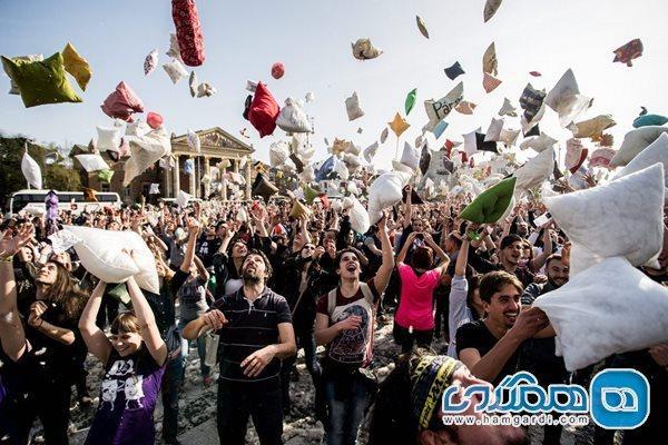 تاریخچه جشنواره جنگ بالش ها در 115 شهر دنیا